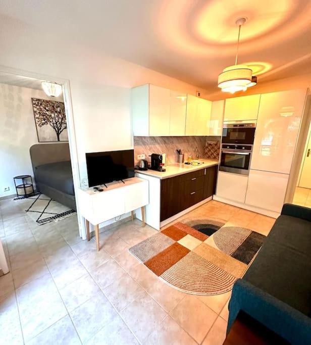 Apartment Michelet - T2 Avec Balcon Et Cuisine Equipee *