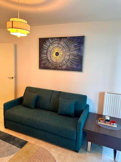 Michelet - T2 Avec Balcon Et Cuisine Equipee *